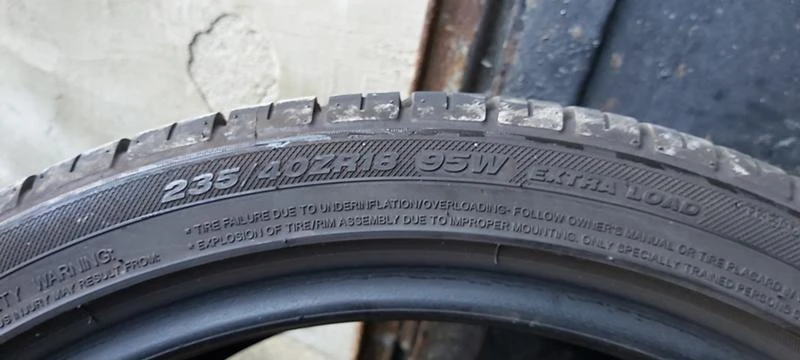 Гуми Летни 235/40R18, снимка 7 - Гуми и джанти - 31788161