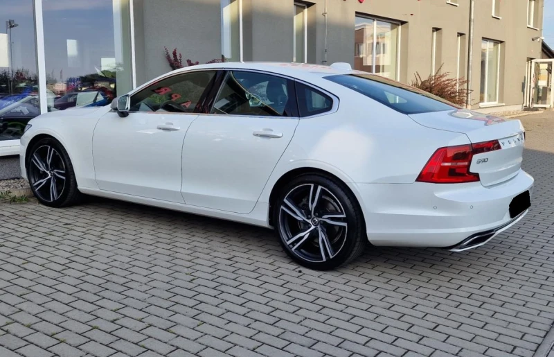 Volvo S90 D5 R-Design AWD, снимка 3 - Автомобили и джипове - 46909272