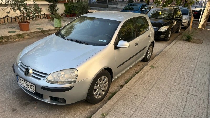 VW Golf, снимка 1 - Автомобили и джипове - 47365831