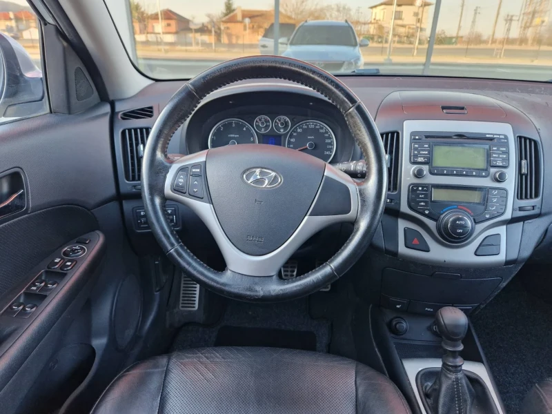 Hyundai I30 1.6 / 116 к.с. SW, снимка 16 - Автомобили и джипове - 48137216