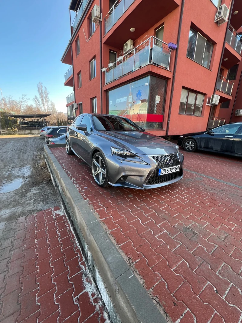 Lexus IS 300 300h F Sport, снимка 7 - Автомобили и джипове - 48800257