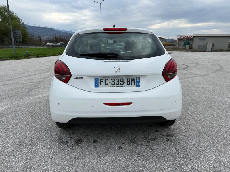 Peugeot 208 1.5hdi-топ състояние, снимка 5 - Автомобили и джипове - 49754093