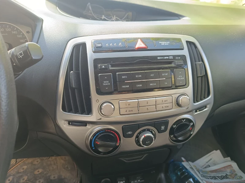 Hyundai I20, снимка 5 - Автомобили и джипове - 50510854