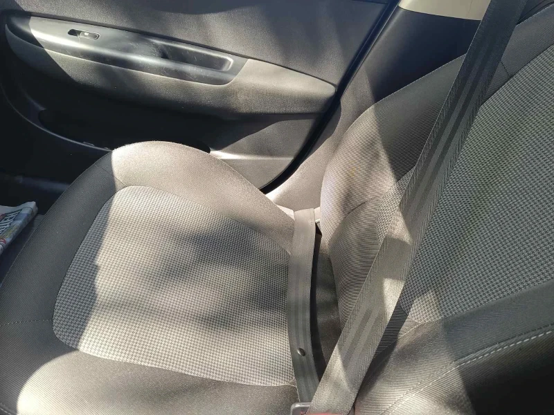 Hyundai I20, снимка 3 - Автомобили и джипове - 50510854