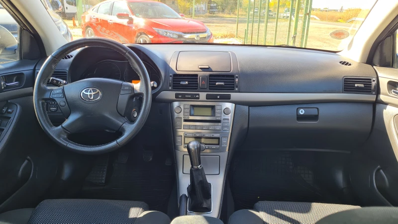 Toyota Avensis 1.8i VVT-I FACELIFT, снимка 7 - Автомобили и джипове - 52223634