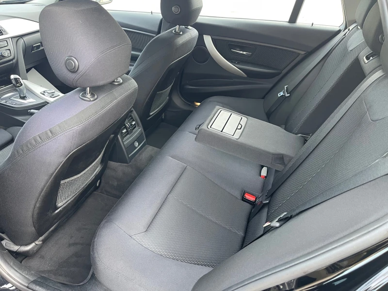 BMW 320 D 184k.c. X-DRIVE / АВТОМАТ / НАВИГАЦИЯ, снимка 10 - Автомобили и джипове - 52541160