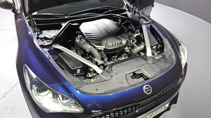 Kia Stinger 3.3T AWD GT, снимка 6 - Автомобили и джипове - 52688810
