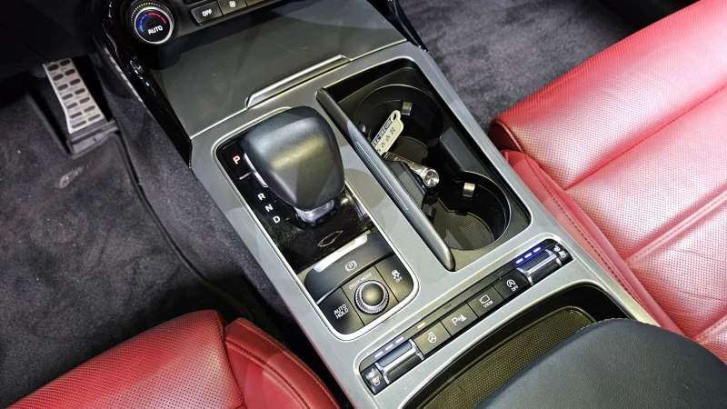 Kia Stinger 3.3T AWD GT, снимка 9 - Автомобили и джипове - 52688810