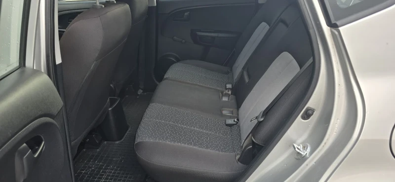 Kia Venga 1.4 90к.с. БЕНЗИН/ЛИЗИНГ/ТОП, снимка 11 - Автомобили и джипове - 52919199