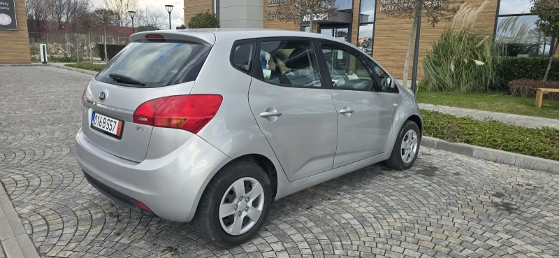 Kia Venga 1.4 90к.с. БЕНЗИН/ЛИЗИНГ/ТОП, снимка 4 - Автомобили и джипове - 52919199