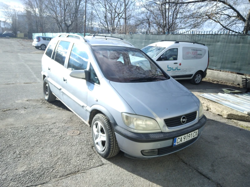 Opel Zafira, снимка 5 - Автомобили и джипове - 52970159