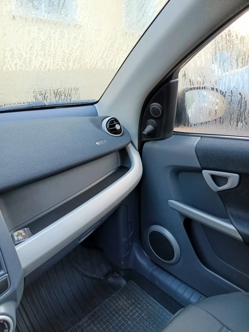 Smart Forfour 1.1, снимка 4 - Автомобили и джипове - 53012533