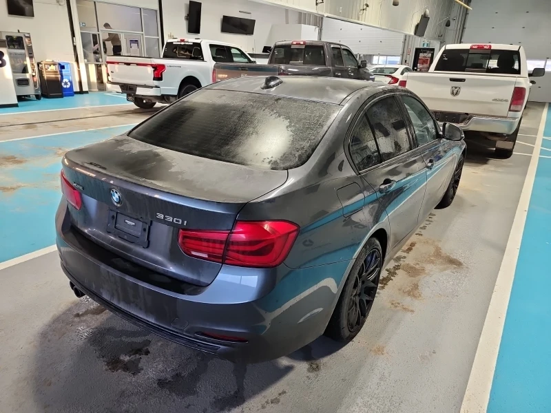 BMW 330 * * CARFAX * * АВТО КРЕДИТ * * , снимка 3 - Автомобили и джипове - 53122819