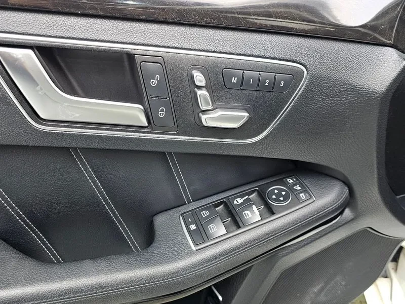 Mercedes-Benz E 220 Cdi Avantgarde, снимка 17 - Автомобили и джипове - 53873446