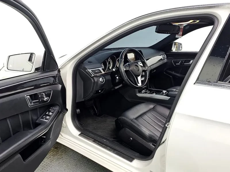 Mercedes-Benz E 220 Cdi Avantgarde, снимка 10 - Автомобили и джипове - 53873446