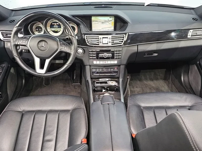 Mercedes-Benz E 220 Cdi Avantgarde, снимка 7 - Автомобили и джипове - 53873446