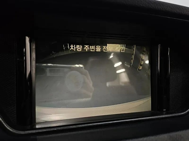 Mercedes-Benz E 220 Cdi Avantgarde, снимка 15 - Автомобили и джипове - 53873446