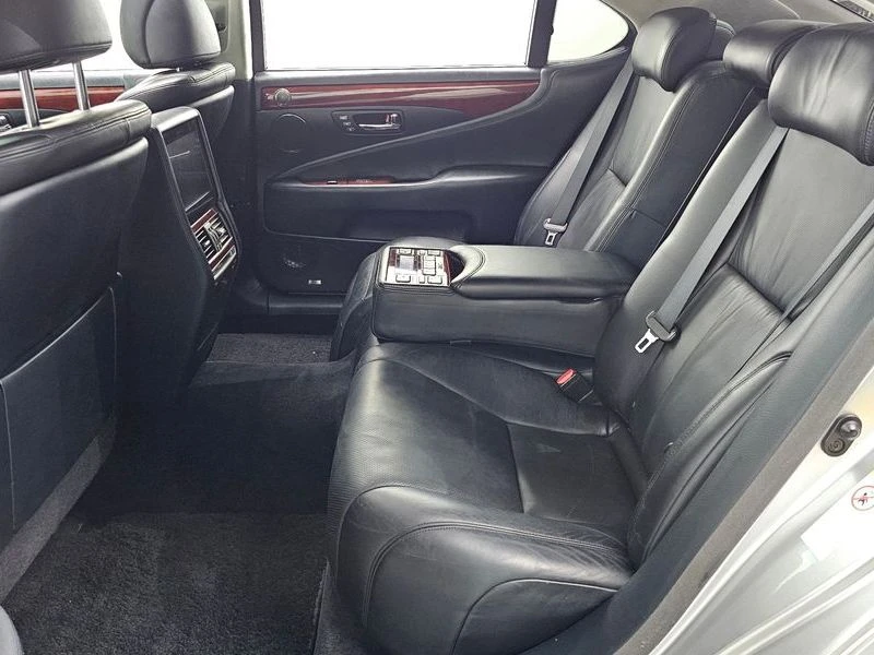Lexus LS 4.6 1UR Automatic, снимка 12 - Автомобили и джипове - 55825483