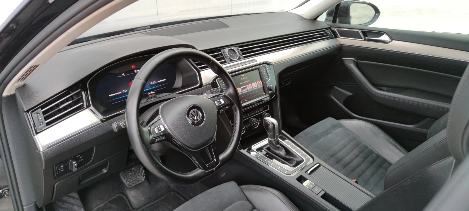 VW Passat 2.0TDI* 150к.с* Highline* DSG* LED* Digital*  - изображение 10