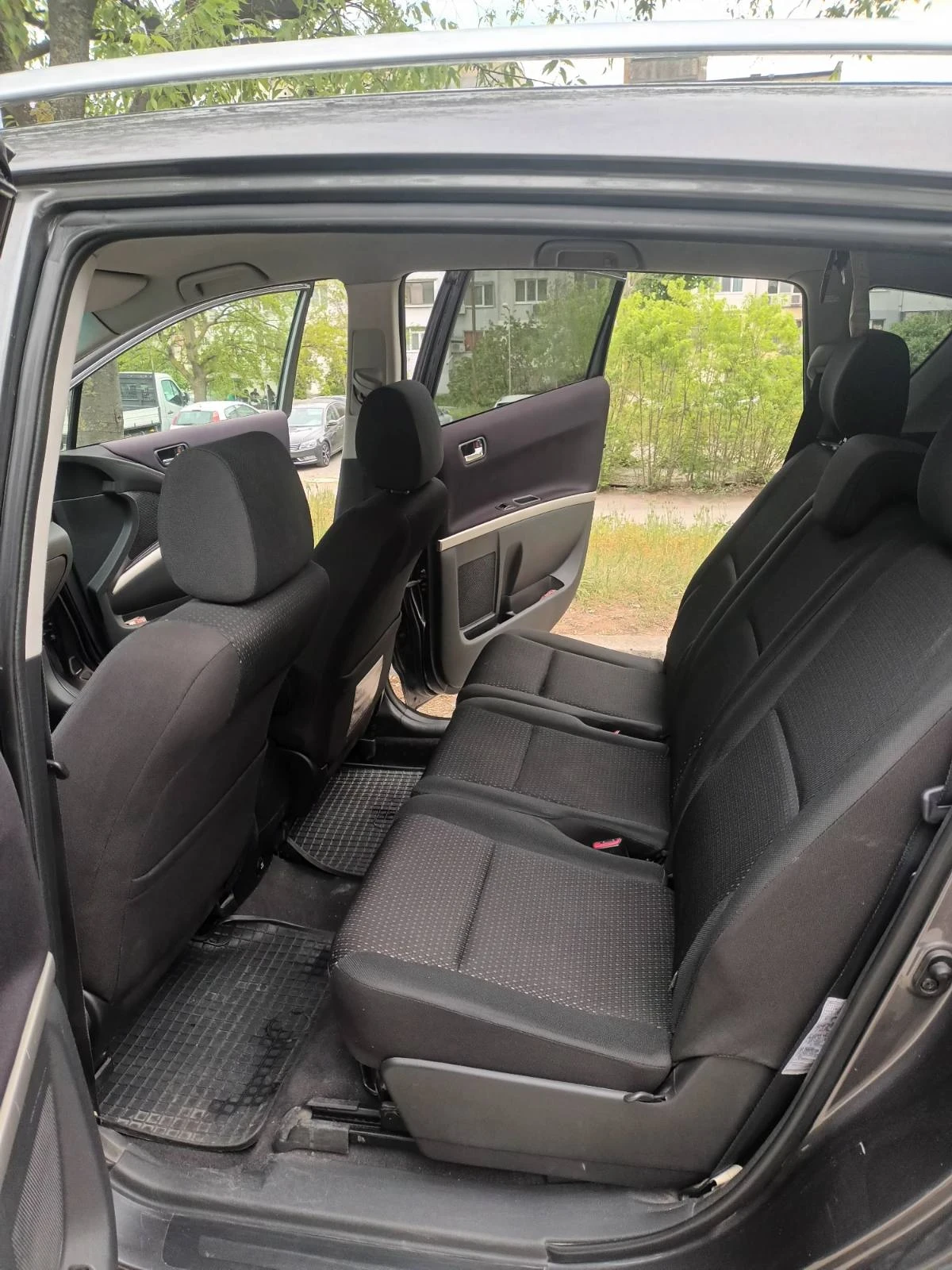 Toyota Corolla verso  - изображение 4
