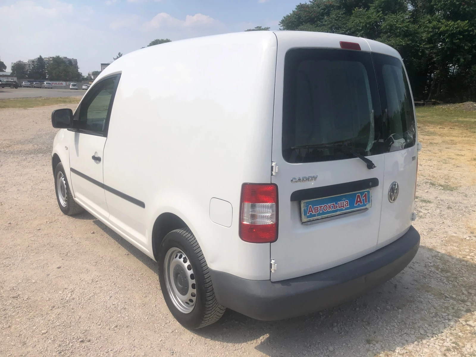 VW Caddy 1.9TDI-105к.с.-КЛИМАТРОНИК - изображение 4