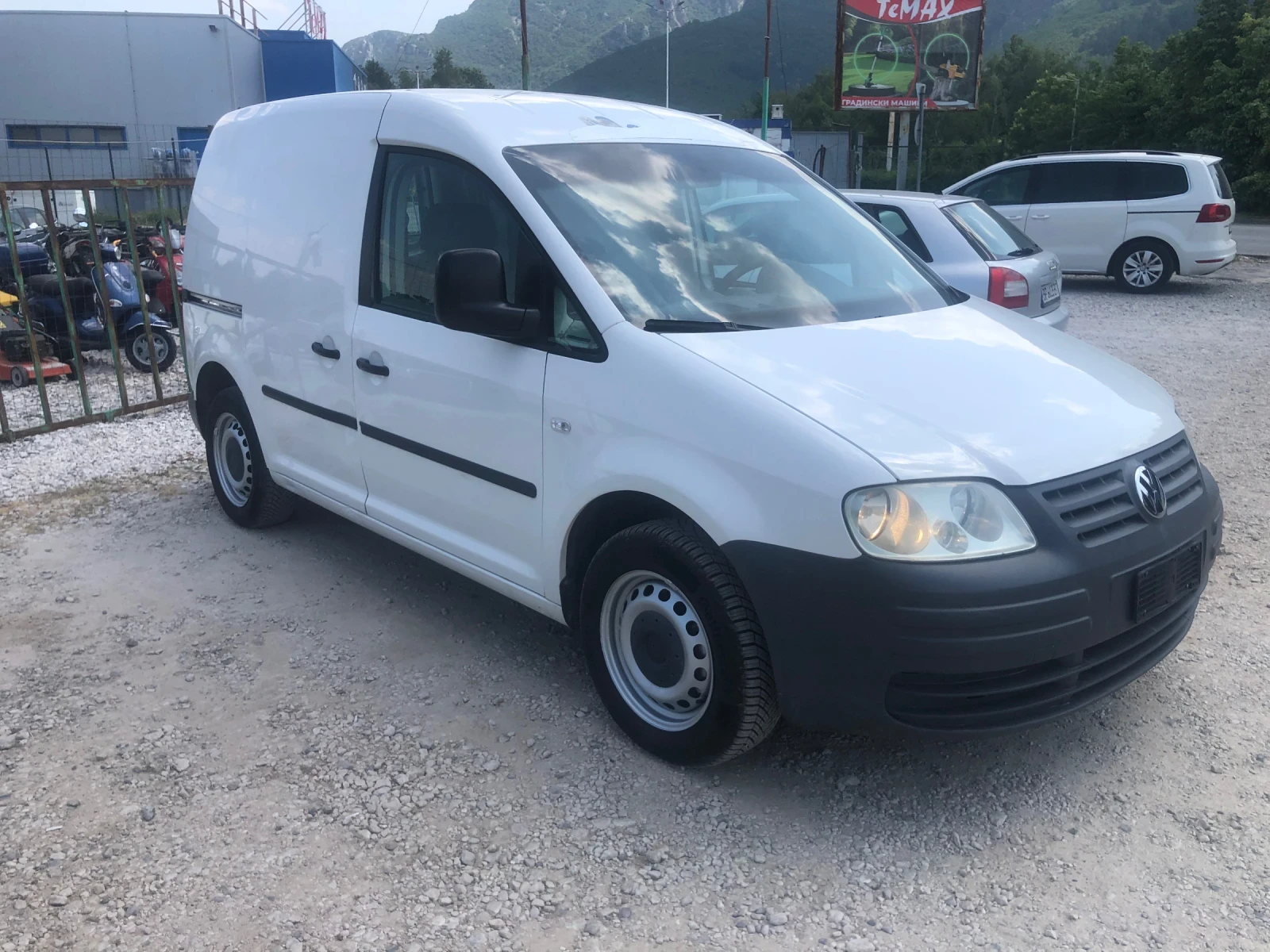 VW Caddy 1.9TDI-105к.с.-КЛИМАТРОНИК - изображение 3