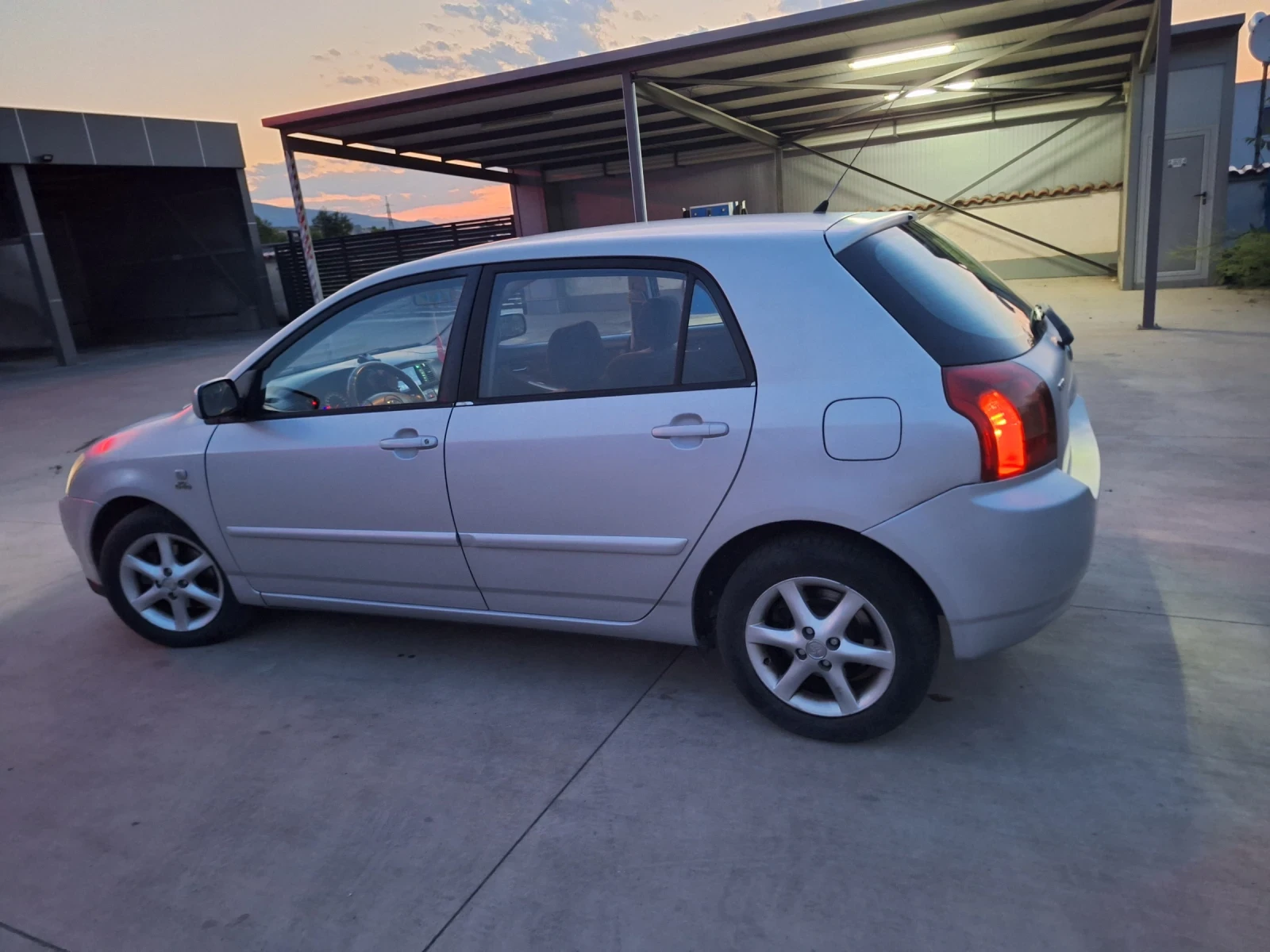Toyota Corolla 2.0 D-4D - изображение 3