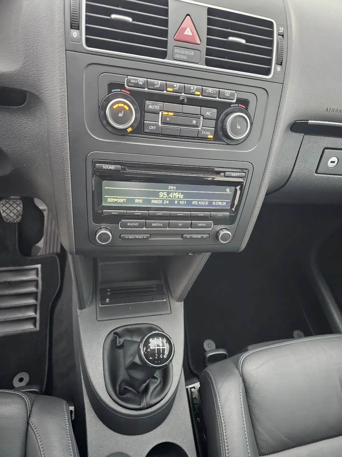 VW Touran Капарирана/Продадена  - изображение 7