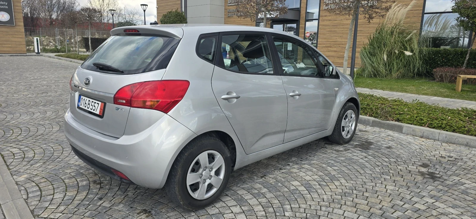 Kia Venga 1.4 90�.�. ������/������/��� | Mobile.bg � ����������� 4