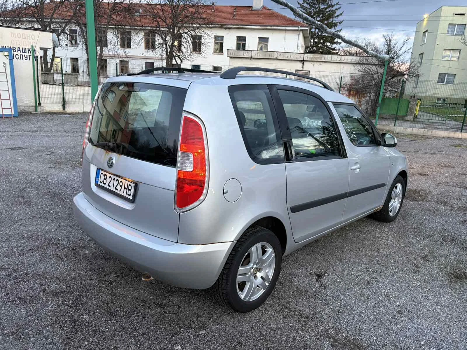Skoda Roomster 1.4тди, снимка 2 - Автомобили и джипове - 53749185
