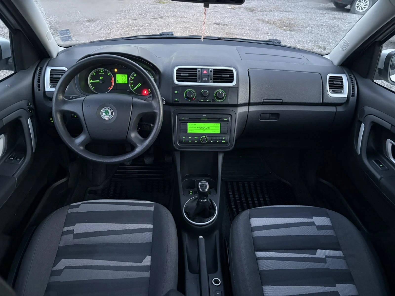Skoda Roomster 1.4тди, снимка 6 - Автомобили и джипове - 53749185