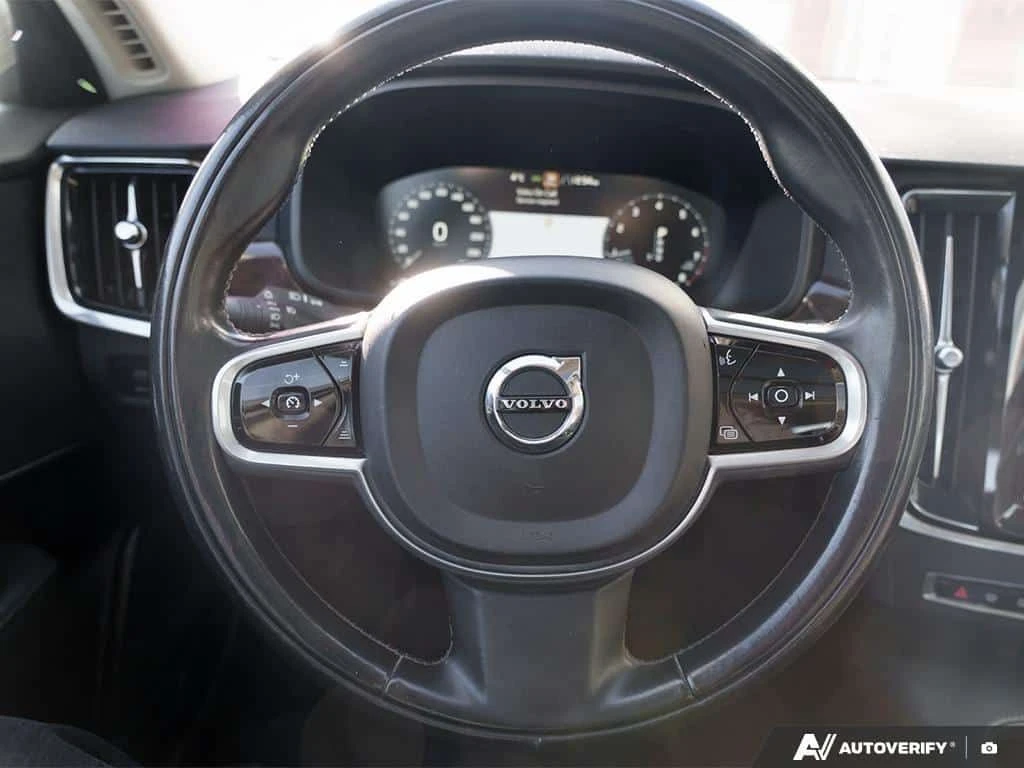 Volvo S90 * Momentum Plus | BlindSpot | PanoRoof | NAV * CAR, снимка 14 - Автомобили и джипове - 53862638