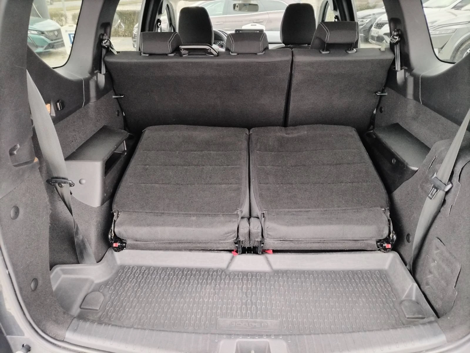 Dacia Jogger 1.0.ECO-G/100 �.�/ Extreme | Mobile.bg � ����������� 17