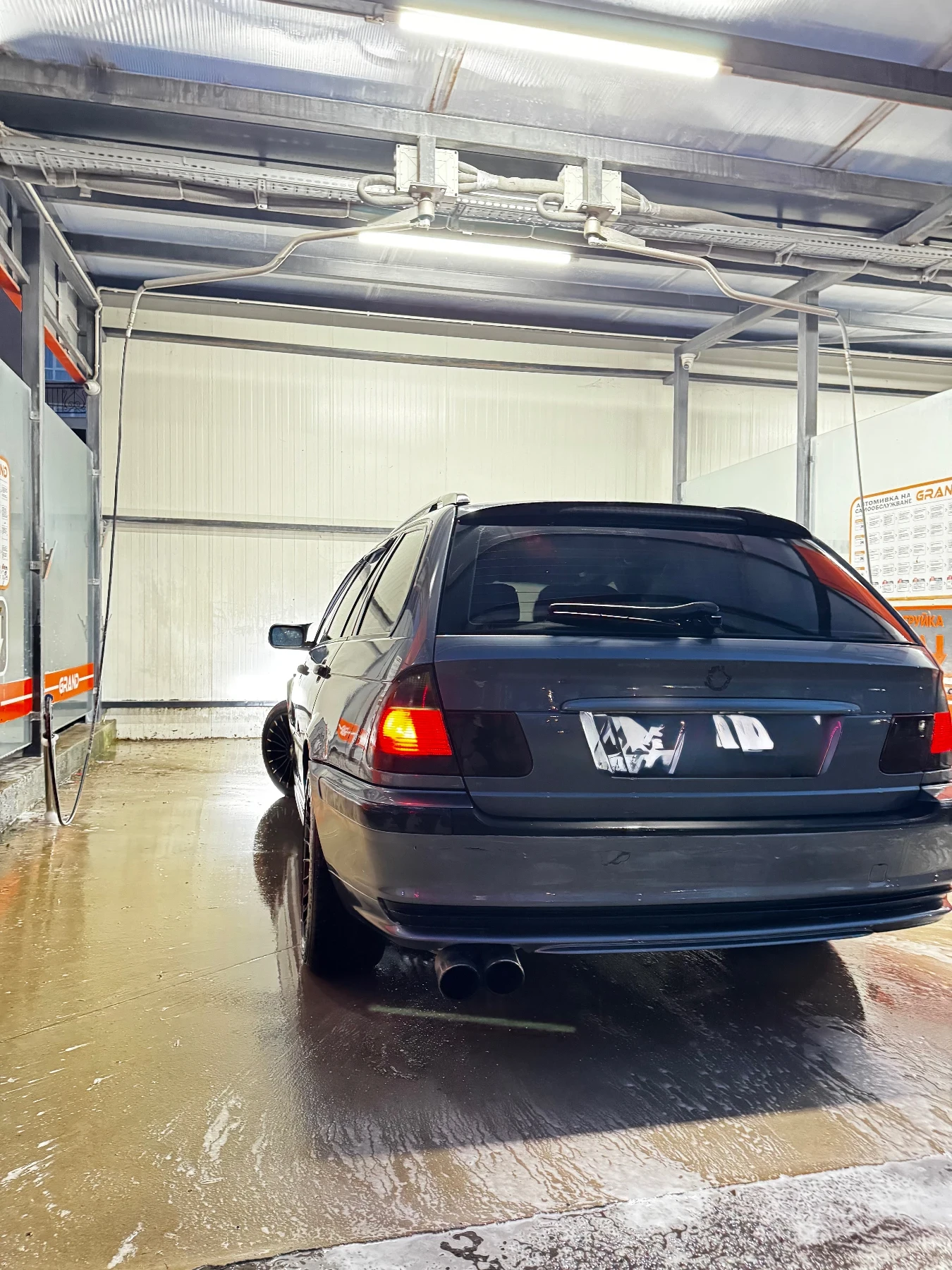 BMW 318 1.8i, снимка 3 - Автомобили и джипове - 54254353