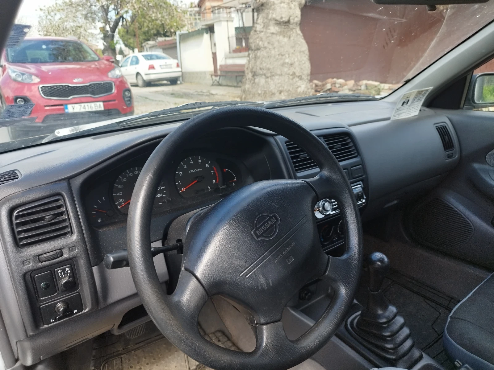 Nissan Almera, снимка 5 - Автомобили и джипове - 54298826