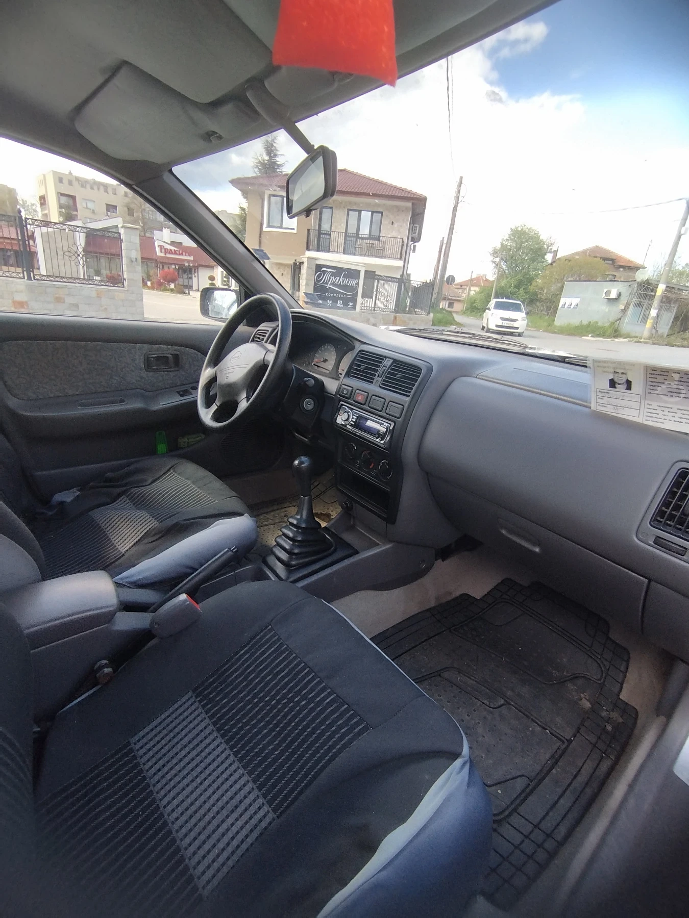 Nissan Almera, снимка 6 - Автомобили и джипове - 54298826