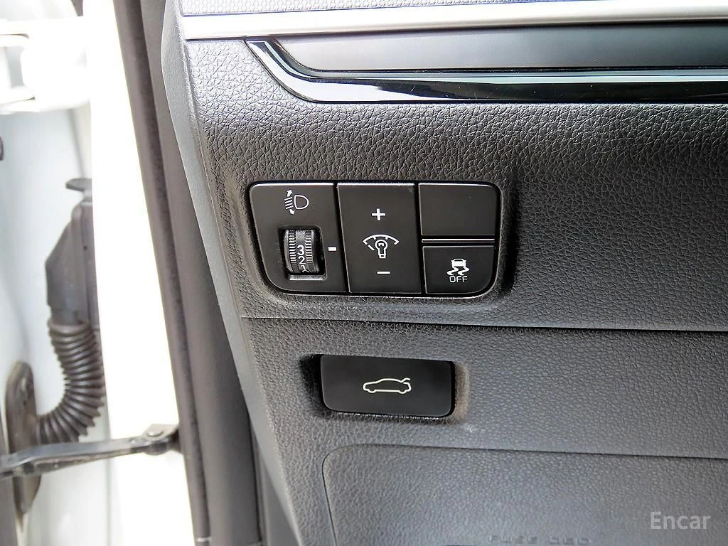 Kia K5 PRESTIGE* КОЖА* ПОДГРЕВ* ОБДУХВАНЕ* , снимка 12 - Автомобили и джипове - 54327409