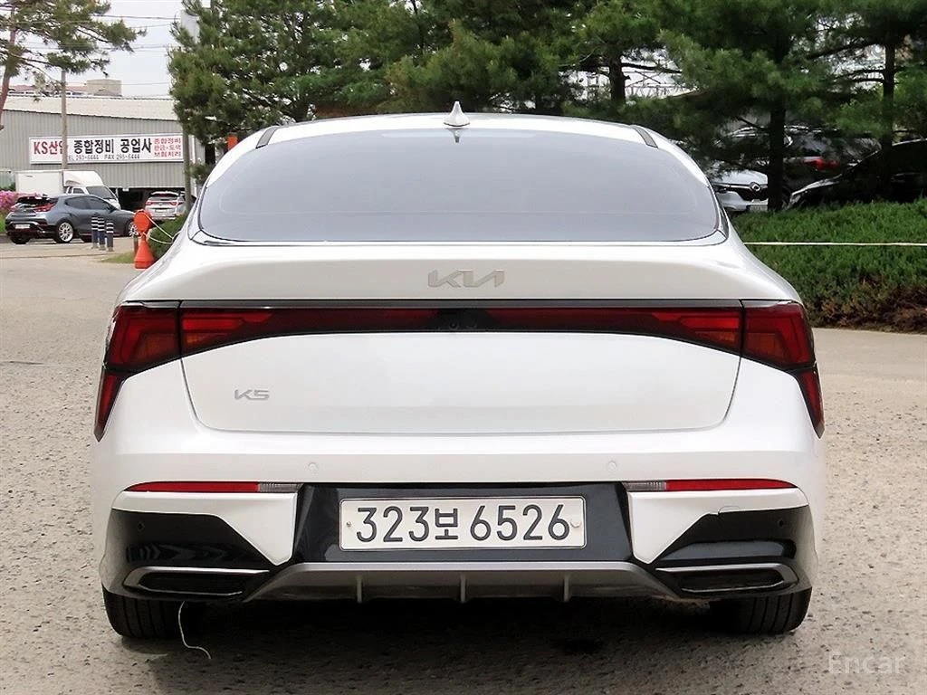 Kia K5 PRESTIGE* КОЖА* ПОДГРЕВ* ОБДУХВАНЕ* , снимка 4 - Автомобили и джипове - 54327409