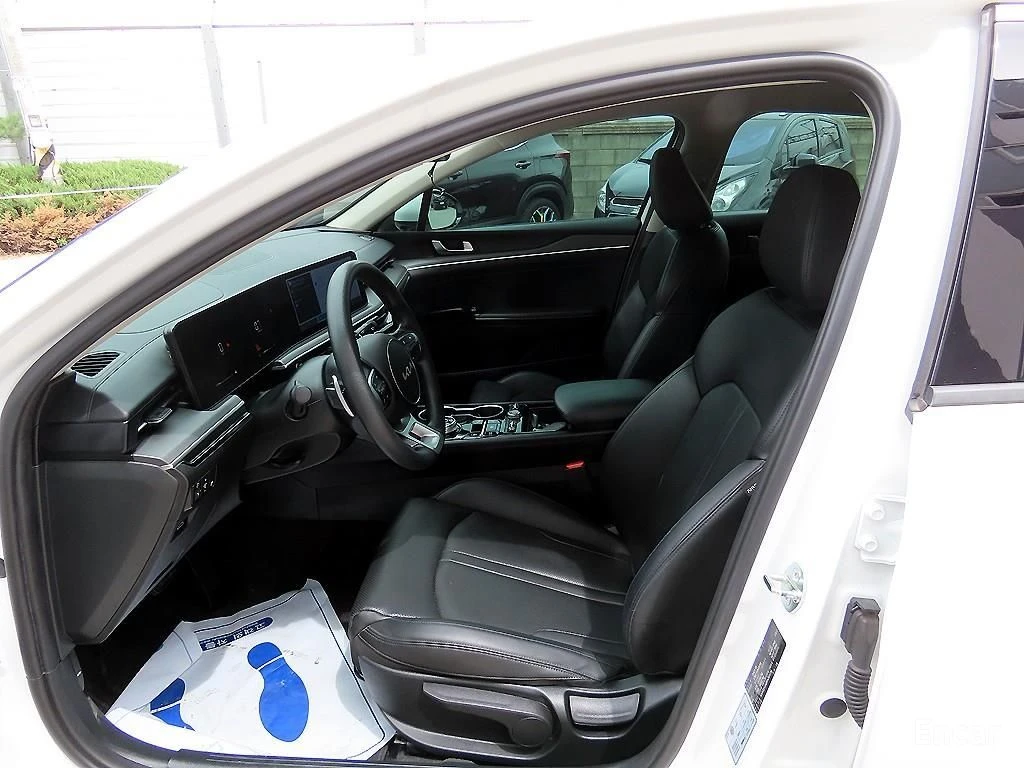 Kia K5 PRESTIGE* КОЖА* ПОДГРЕВ* ОБДУХВАНЕ* , снимка 5 - Автомобили и джипове - 54327409