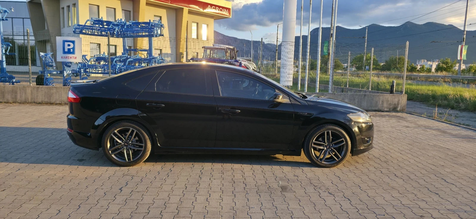 Ford Mondeo 2.5T, снимка 6 - Автомобили и джипове - 55082562