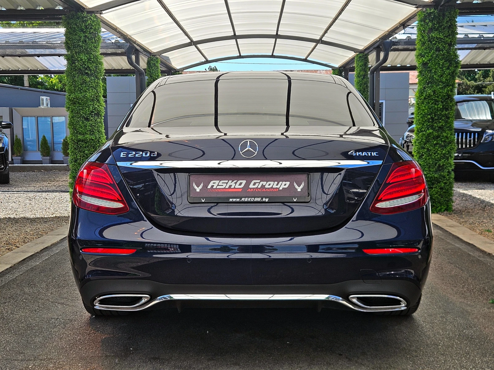 Mercedes-Benz E 220 AMG/4MAT/DISTR/360CAMERA/CAR PLAY/AMBI/ПОДГРЕВ/LIZ, снимка 6 - Автомобили и джипове - 54677840