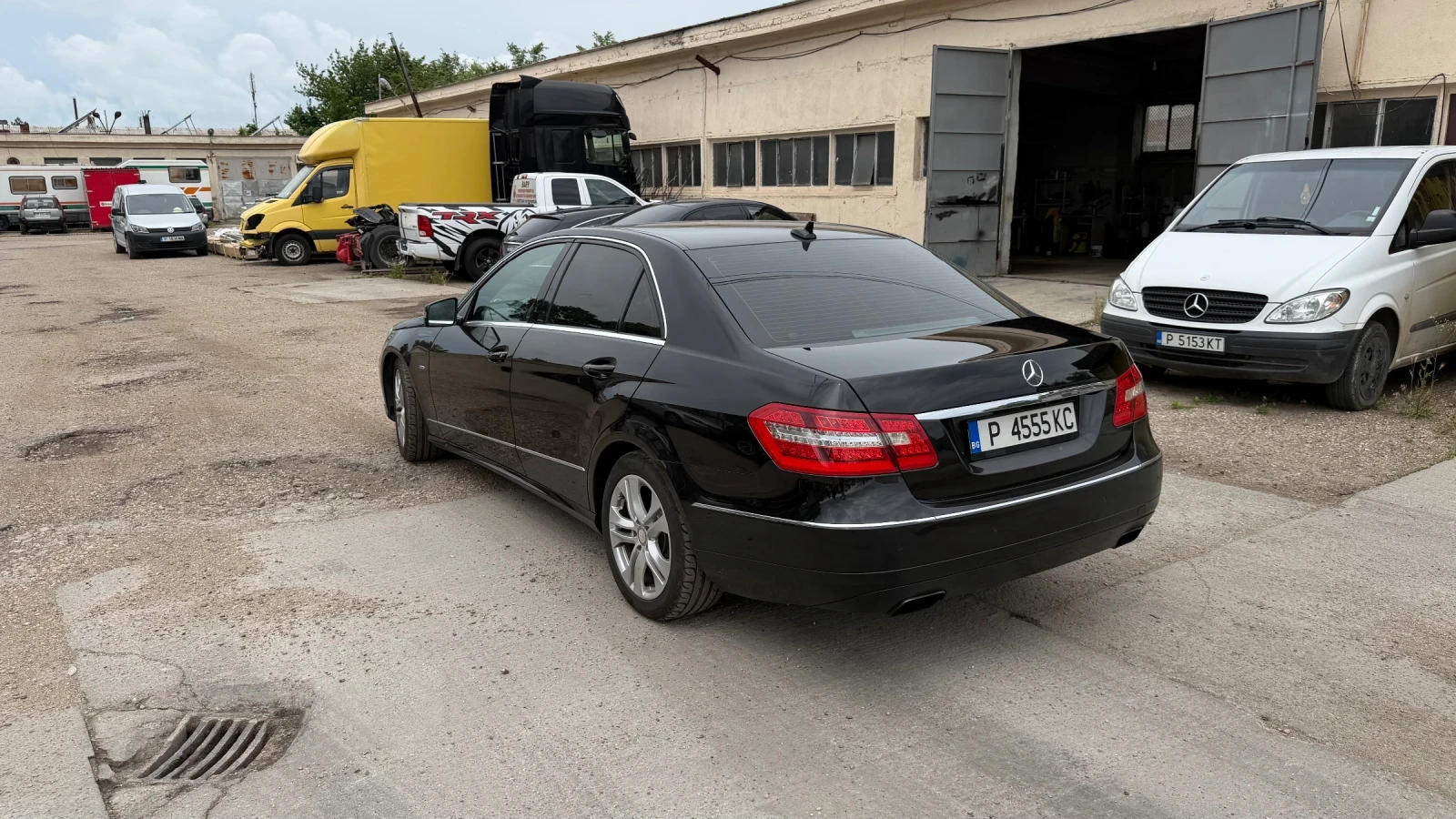 Mercedes-Benz E 200 CDI , снимка 4 - Автомобили и джипове - 54748835