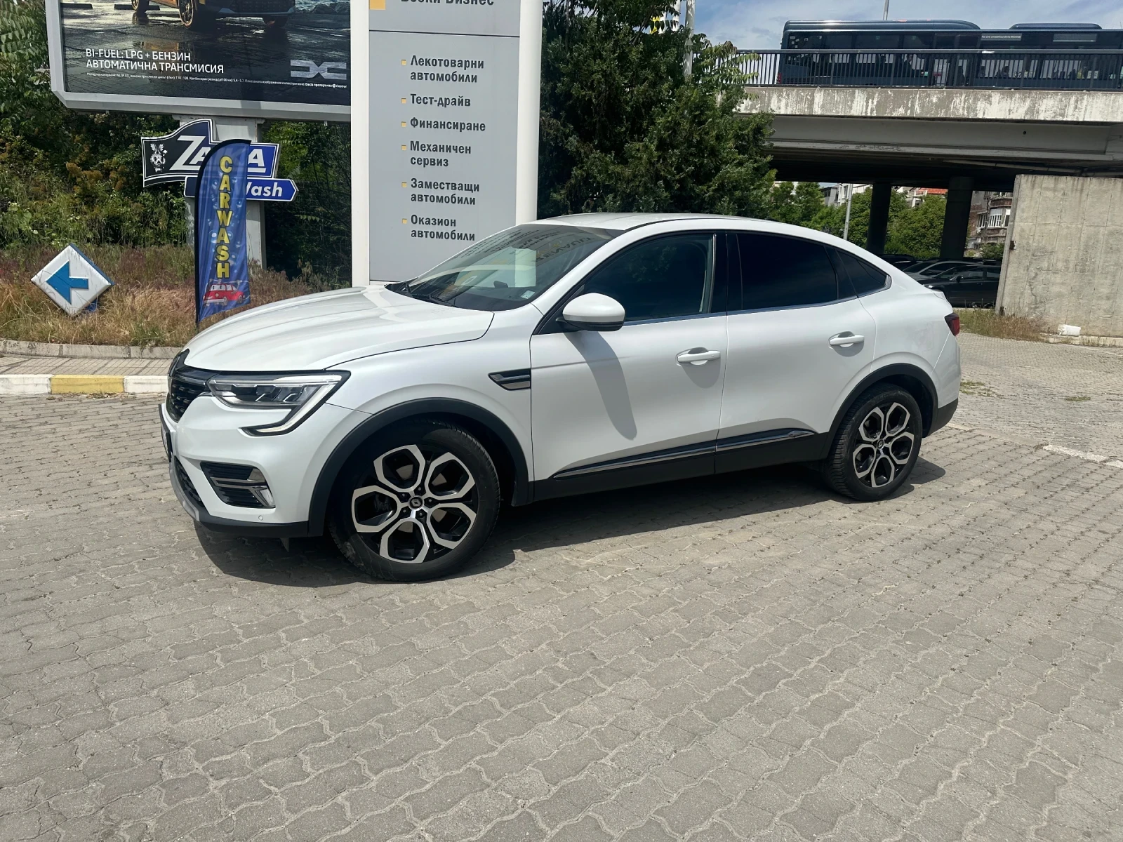 Renault Arkana 1.6 e- tech hybrid, снимка 2 - Автомобили и джипове - 54803148