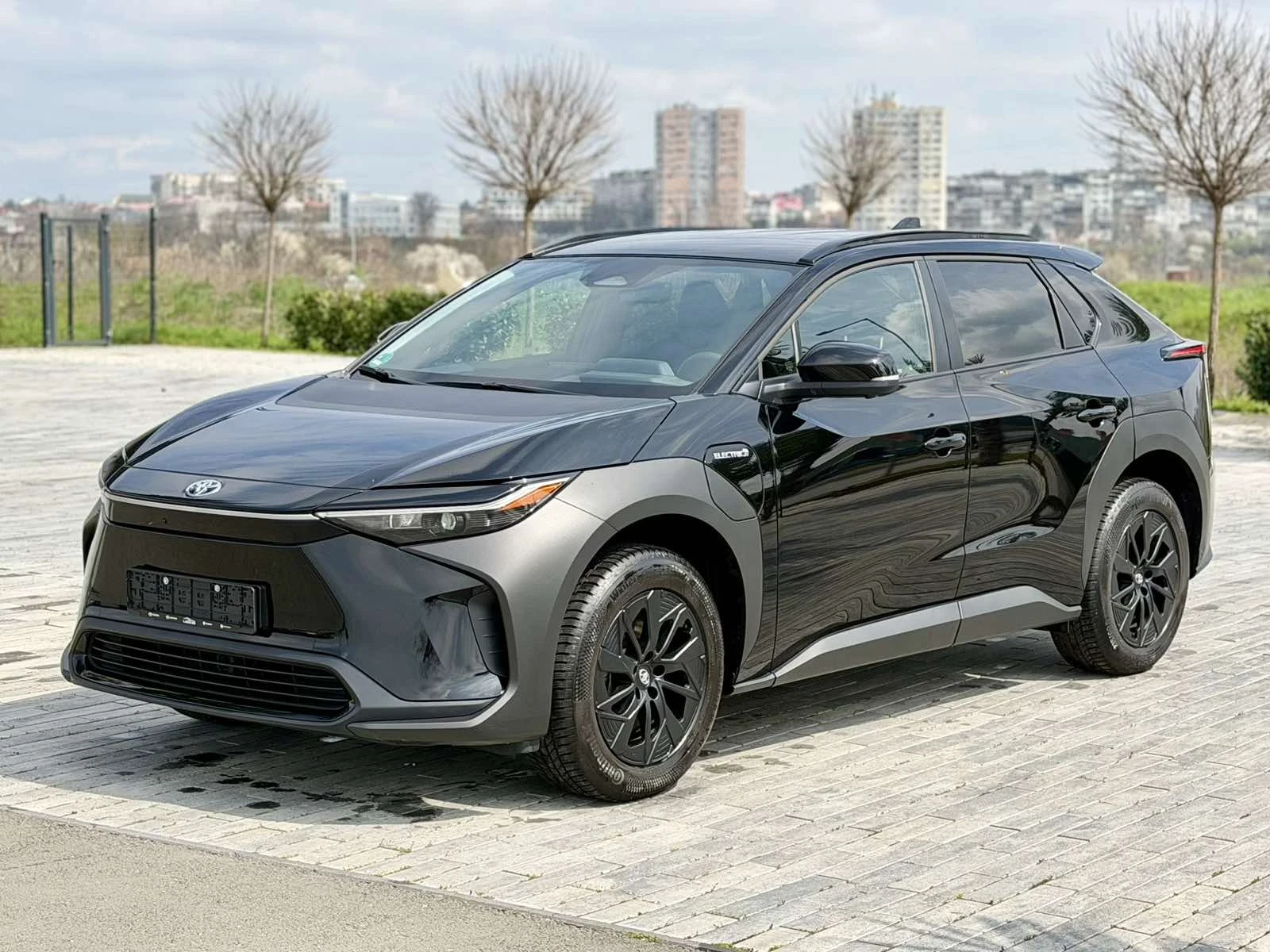Toyota bZ4X Гаранционна