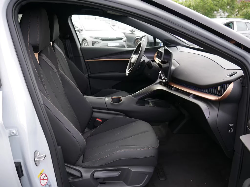 Cupra Tavascan ENDURANCE/286HP/CAM/ACC/LED/H.PUMP/NAVI/KLESS/428q | Mobile.bg � ����������� 14