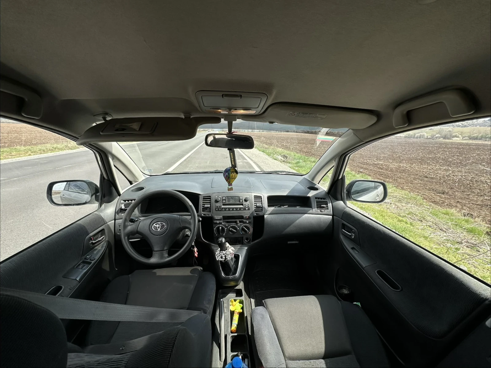 Toyota Corolla verso 1.6 Газ/бензин КЛИМАТИК, снимка 7 - Автомобили и джипове - 55307059