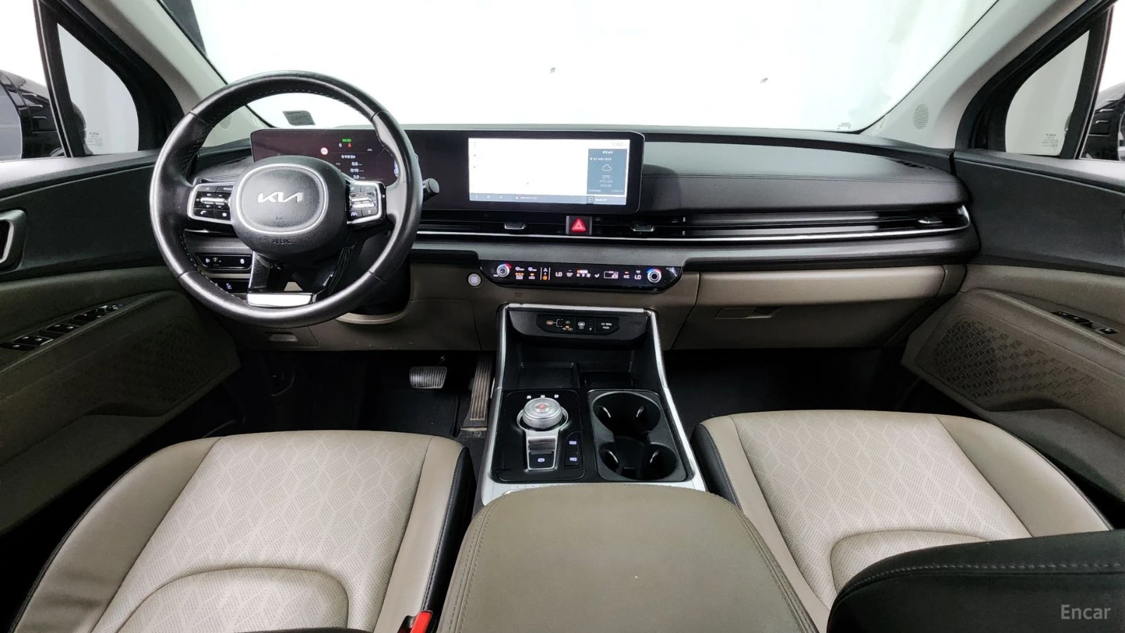 Kia Carnival HYBRID* PRESTIGE* КОЖА* ПОДГРЕВ* ОБДУХВАНЕ* КАМЕРА, снимка 6 - Автомобили и джипове - 55491532