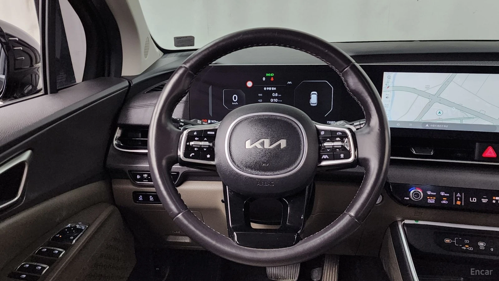 Kia Carnival HYBRID* PRESTIGE* КОЖА* ПОДГРЕВ* ОБДУХВАНЕ* КАМЕРА, снимка 12 - Автомобили и джипове - 55491532