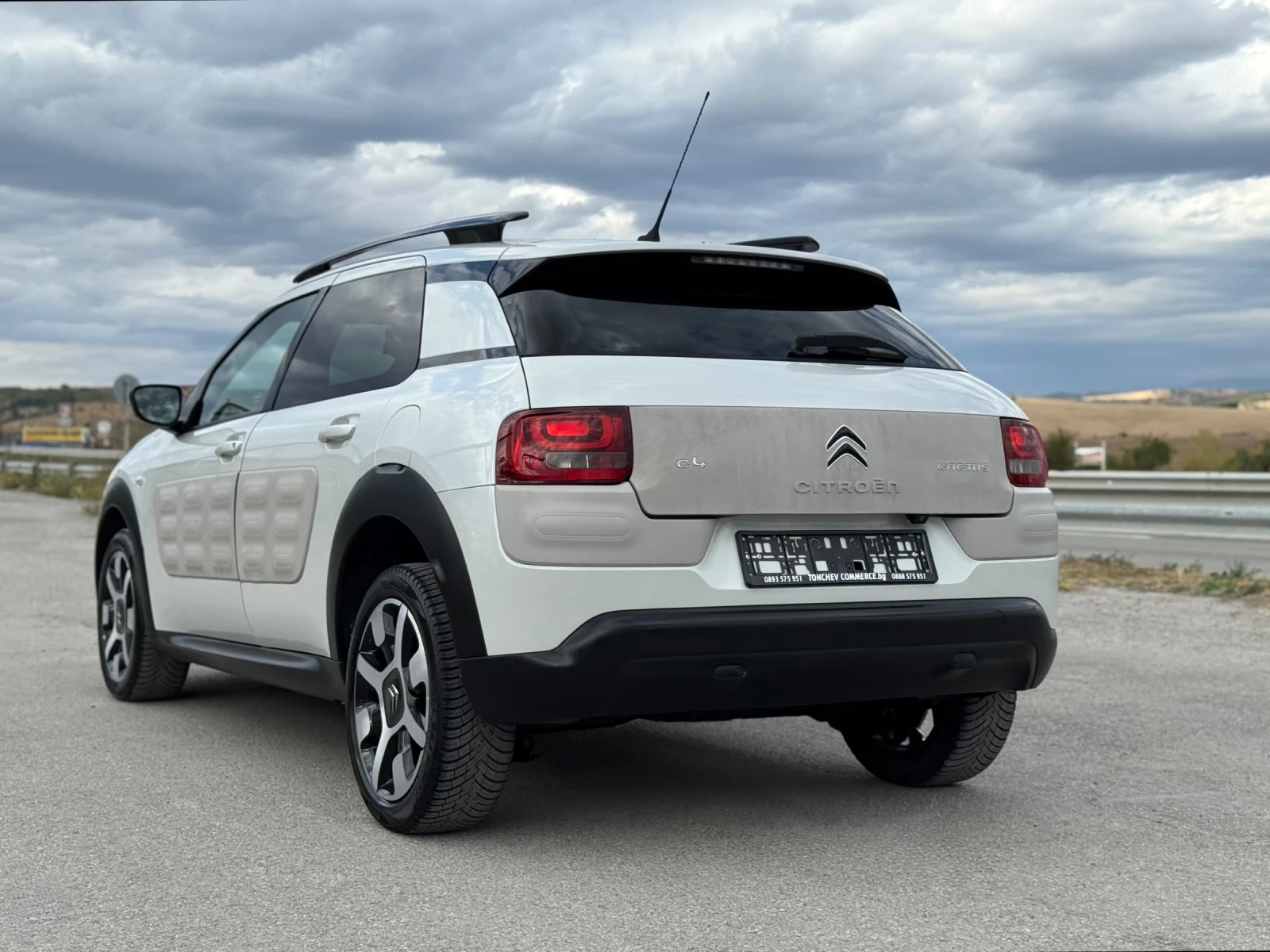 Citroen C4 Cactus 1.6-BLUEHDI-FULL-LED-��������-������-���������� | Mobile.bg � ����������� 4