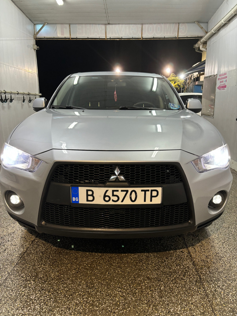 Mitsubishi Outlander 2.0/EUR 4/NAVI, снимка 3 - Автомобили и джипове - 46646934